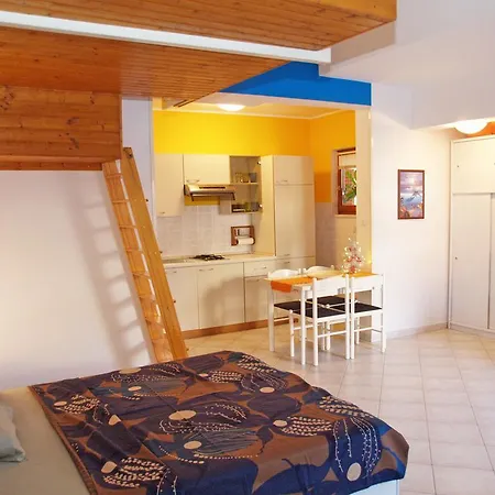 Family Friendly Apartments Pula Room photo