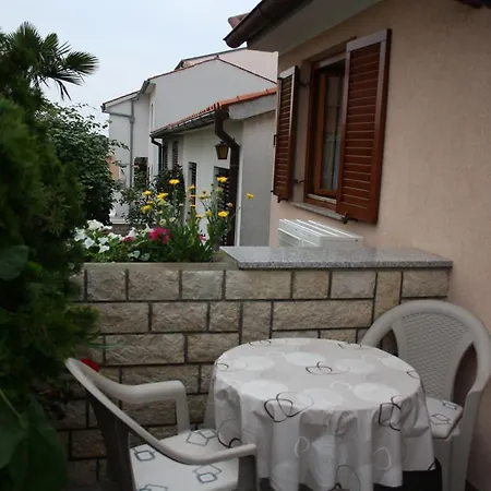 Family Friendly Apartments Pula Room photo